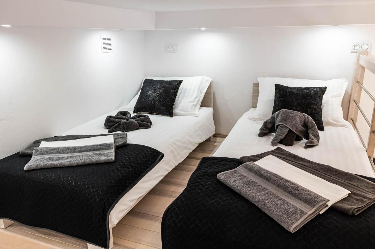 Old Cracow Apartment Krasków Εξωτερικό φωτογραφία